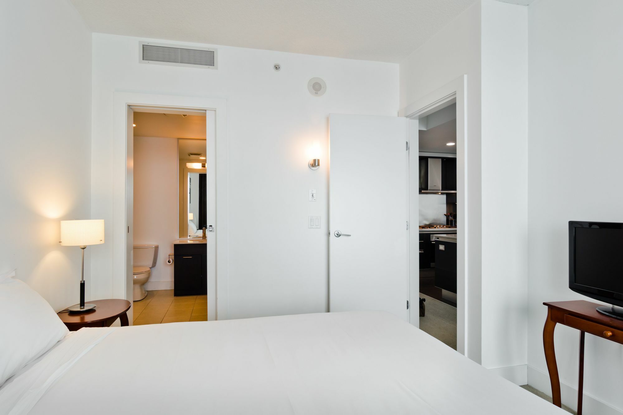 Suite Digs Arriva Калгари Экстерьер фото