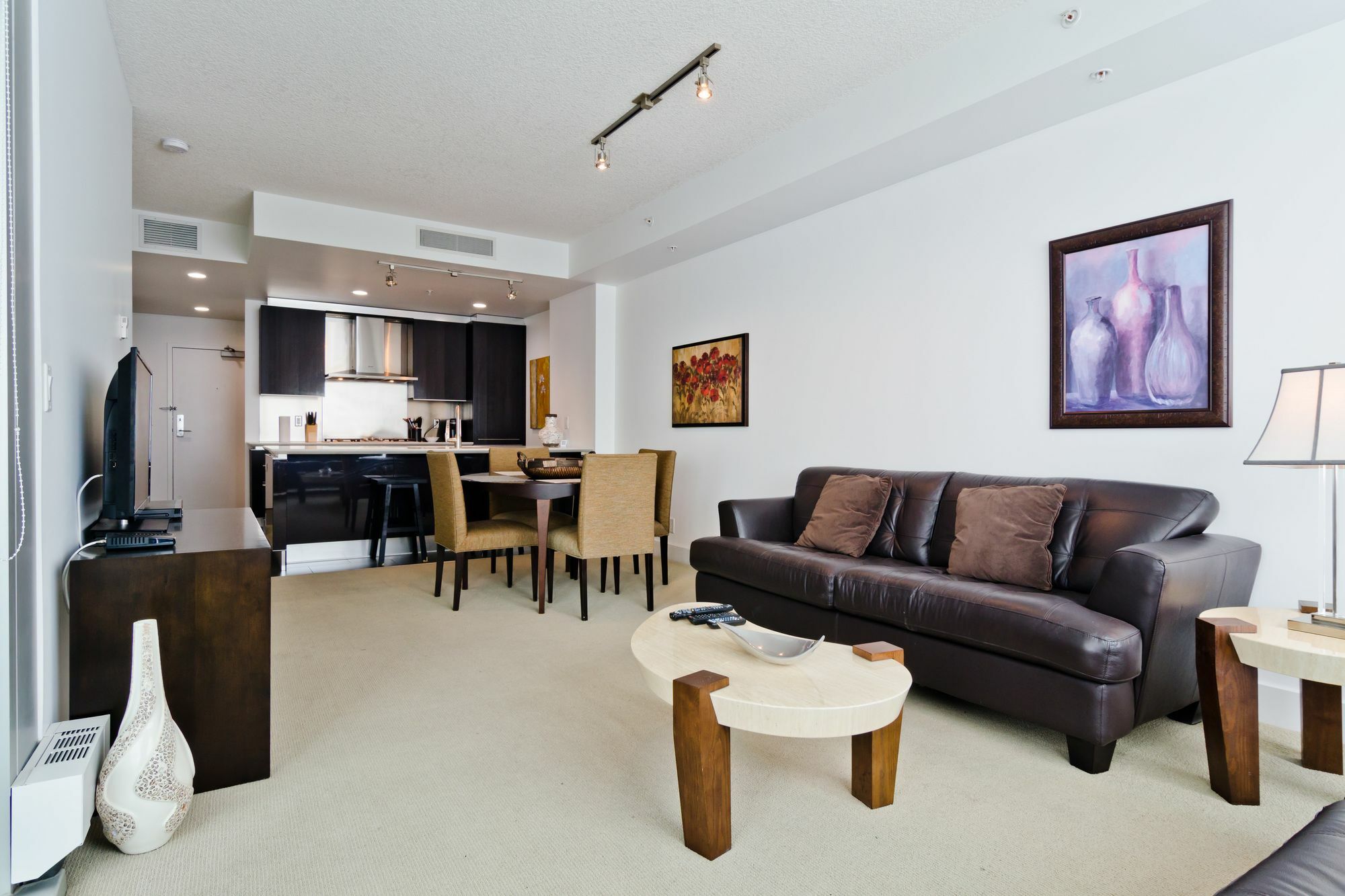 Suite Digs Arriva Калгари Экстерьер фото