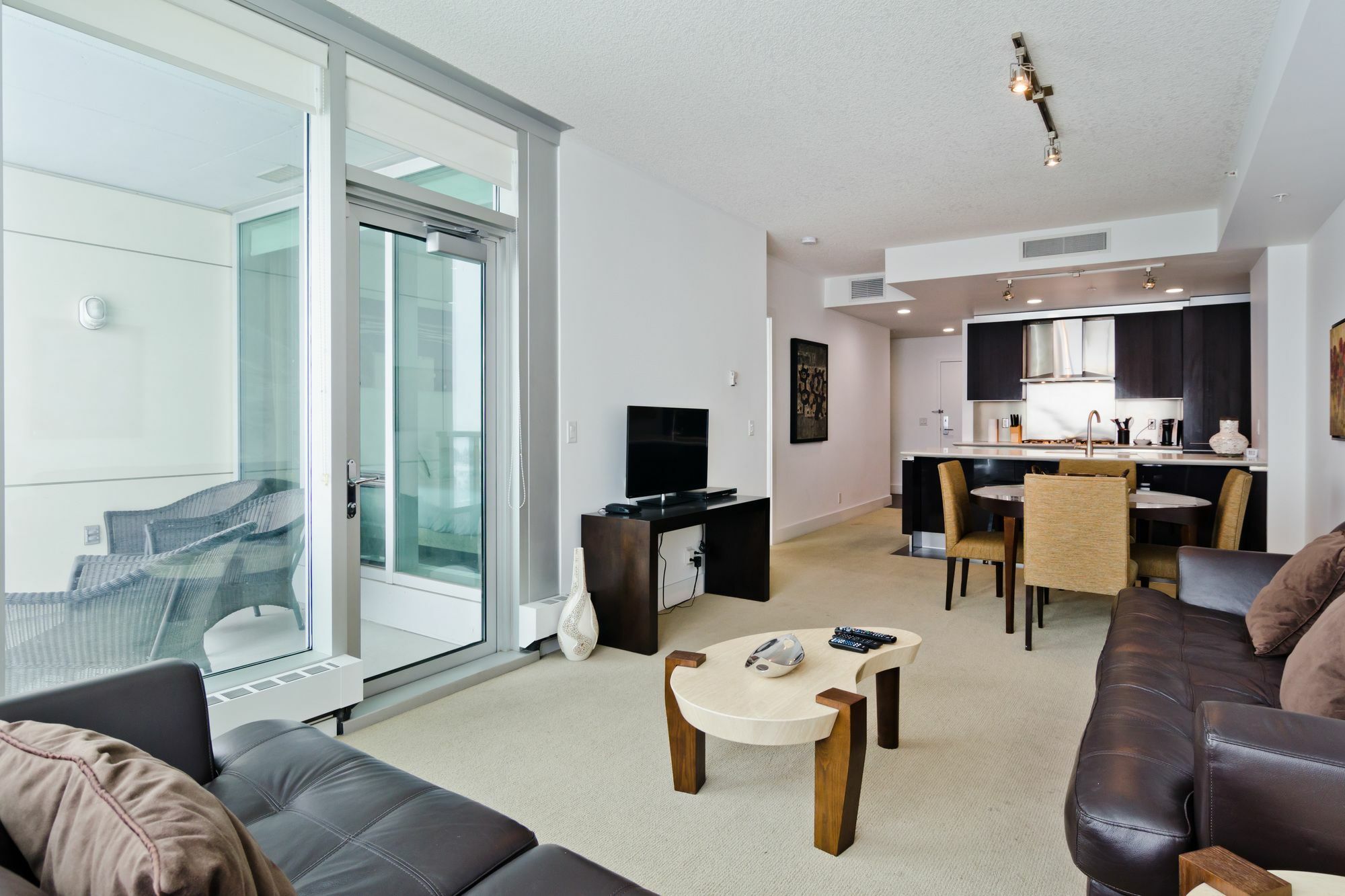 Suite Digs Arriva Калгари Экстерьер фото